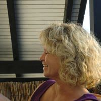 Roberta Schmidt Photo 6
