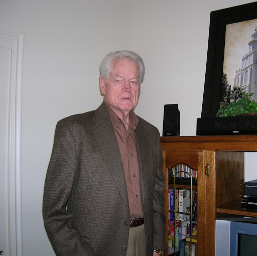 Carl Moss Photo 37