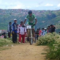 Alejandro Gomez Photo 4