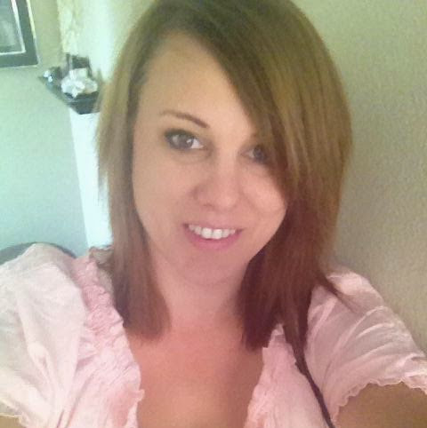 Cassandra Robbins Photo 32