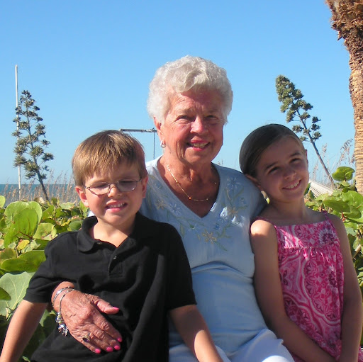 Margaret Schmidt Photo 31