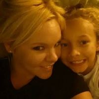 Nicki Bryan Photo 8