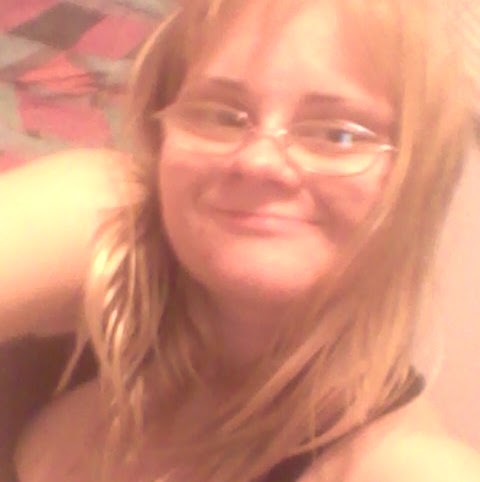 Liz Cooper Photo 24