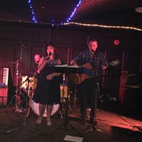 Christine Leary Photo 6