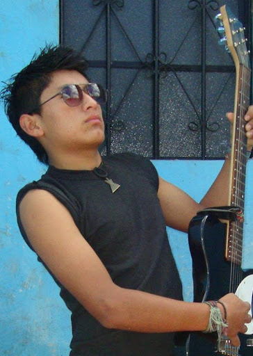 Henry Santiago Photo 11