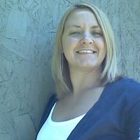 Lisa Newton Photo 25