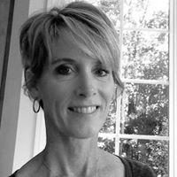 Elizabeth Kudla Photo 4