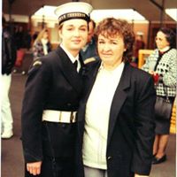 Carrie Hill Photo 16