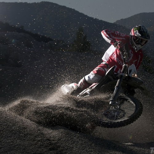 Daniel Weeks Photo 37