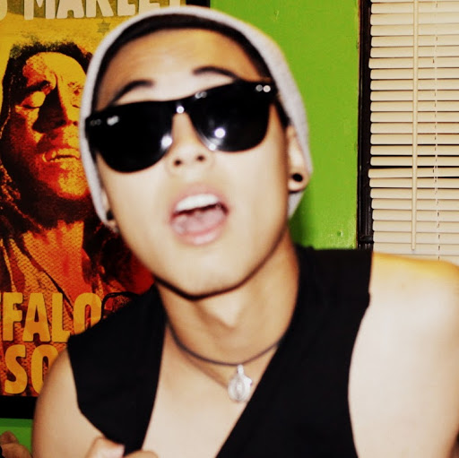 Joseph Fernandez Photo 8