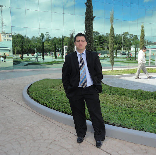 Carlos Castellanos Photo 29