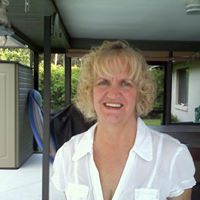 Rebecca Sullivan Photo 48