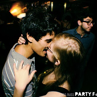 Kimberly Walker Photo 19