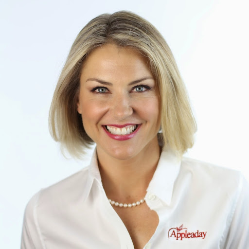 Karyn Capozzo Photo 4