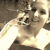Christina Mitchell Photo 37