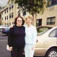 Jennifer Howell Photo 34