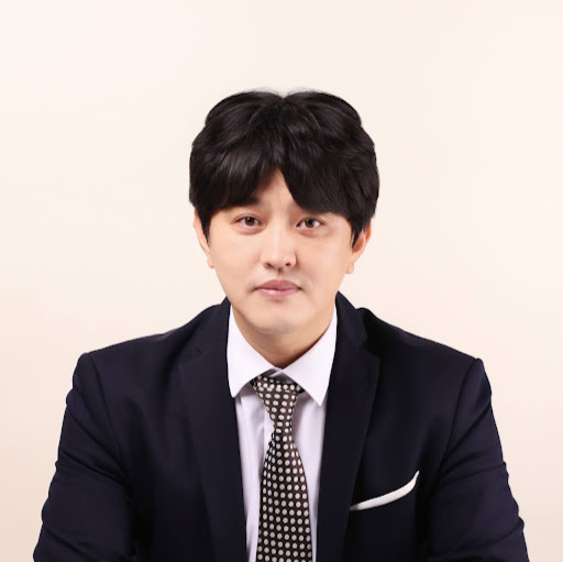 Youngwoo Cho Photo 5