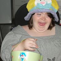 Kerri Robinson Photo 8