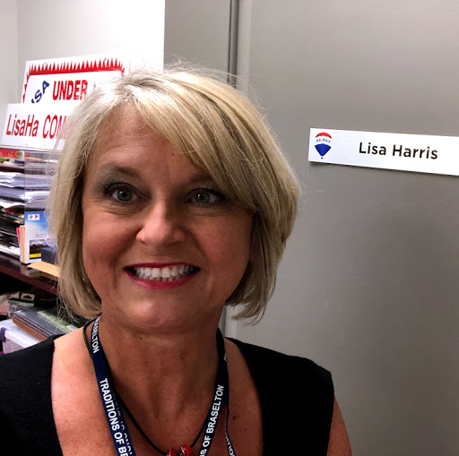 Lisa Harris Photo 44