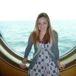 April Biddle Photo 29