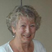 Julie Murphy Photo 20