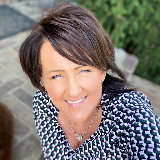 Liz Parsons Photo 43
