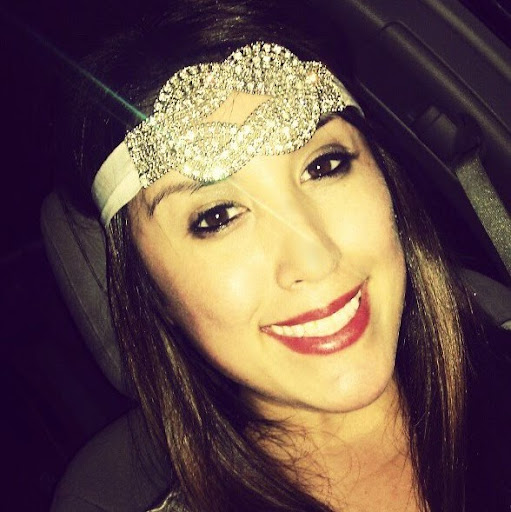 Leslie Gonzalez Photo 39