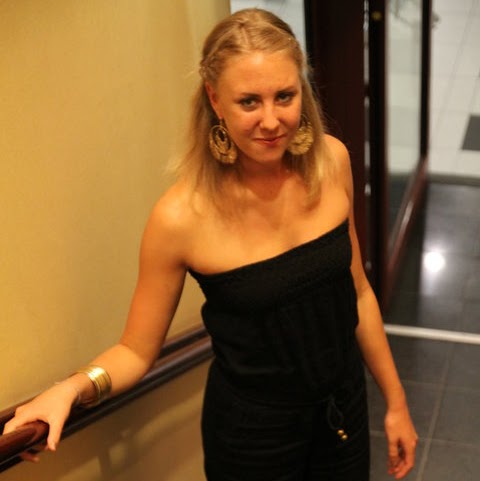 Anna Adams Photo 32