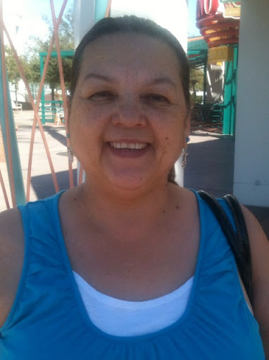 Jenny Medina Photo 9