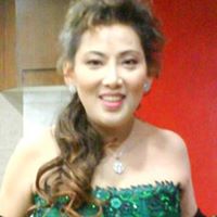 Debbie Chan Photo 29