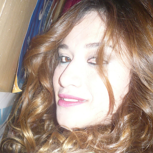 Liz Martinez Photo 10