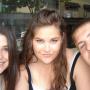 Samantha Harris Photo 32