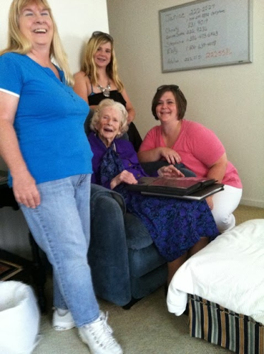 Joanne Lane Photo 34