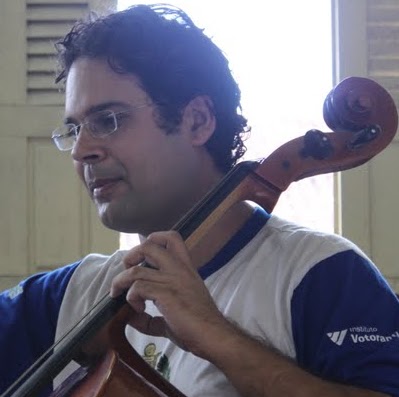 Adolfo Vega Photo 29