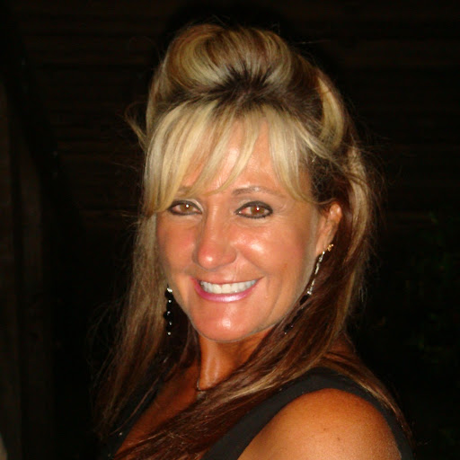 Robyn Christensen Photo 28