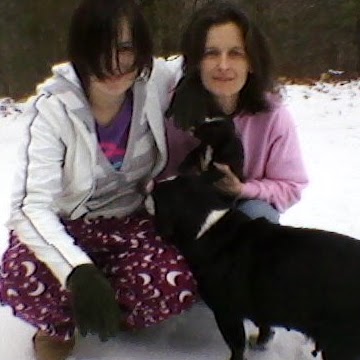 Debbie Hooper Photo 16