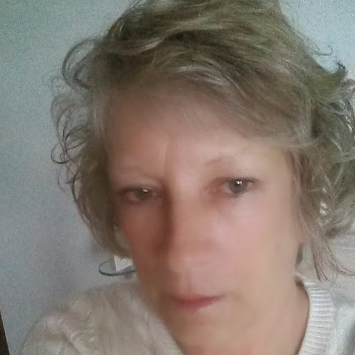 Linda Brooks Photo 40