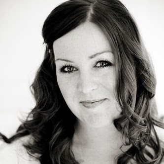Nina Thomson Photo 20