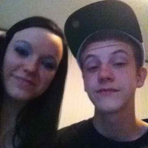 Amber Mullins Photo 13