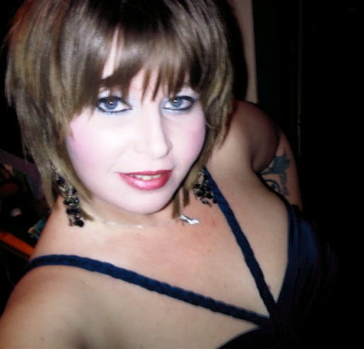 Angela Wooten Photo 26