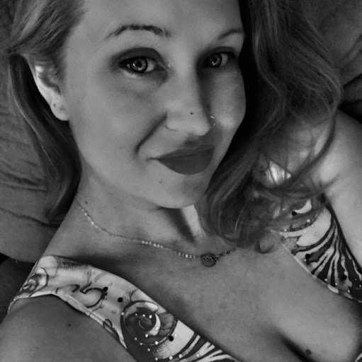 April Gilbert Photo 14