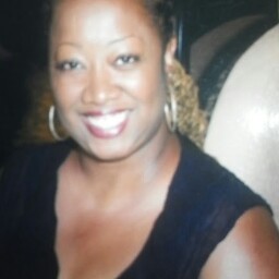 Michelle Yancey Photo 33