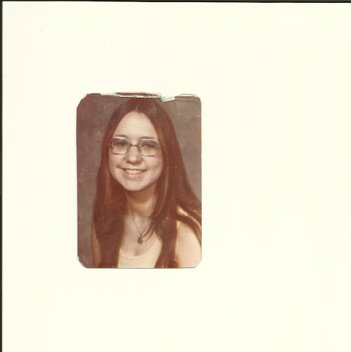 Debbie Salinas Photo 29