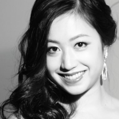 Lisa Wang Photo 30