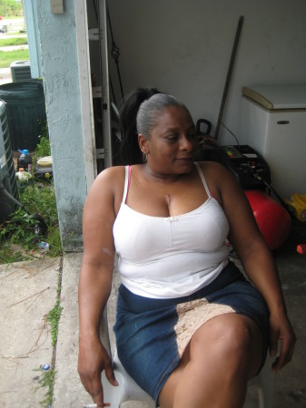 Sheila Holmes Photo 32