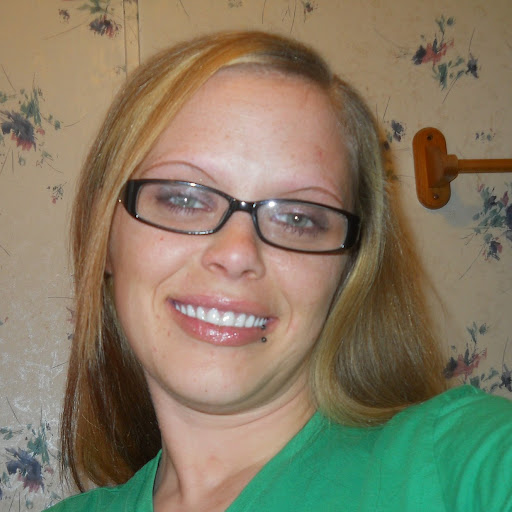 Amanda Goins Photo 20