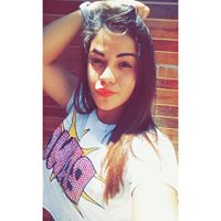 Larissa Avila Photo 4