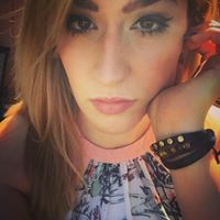 Emily Chandler Photo 16