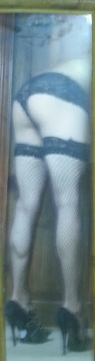 Kelly Back Photo 5