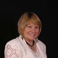 Dianne Deal Photo 9
